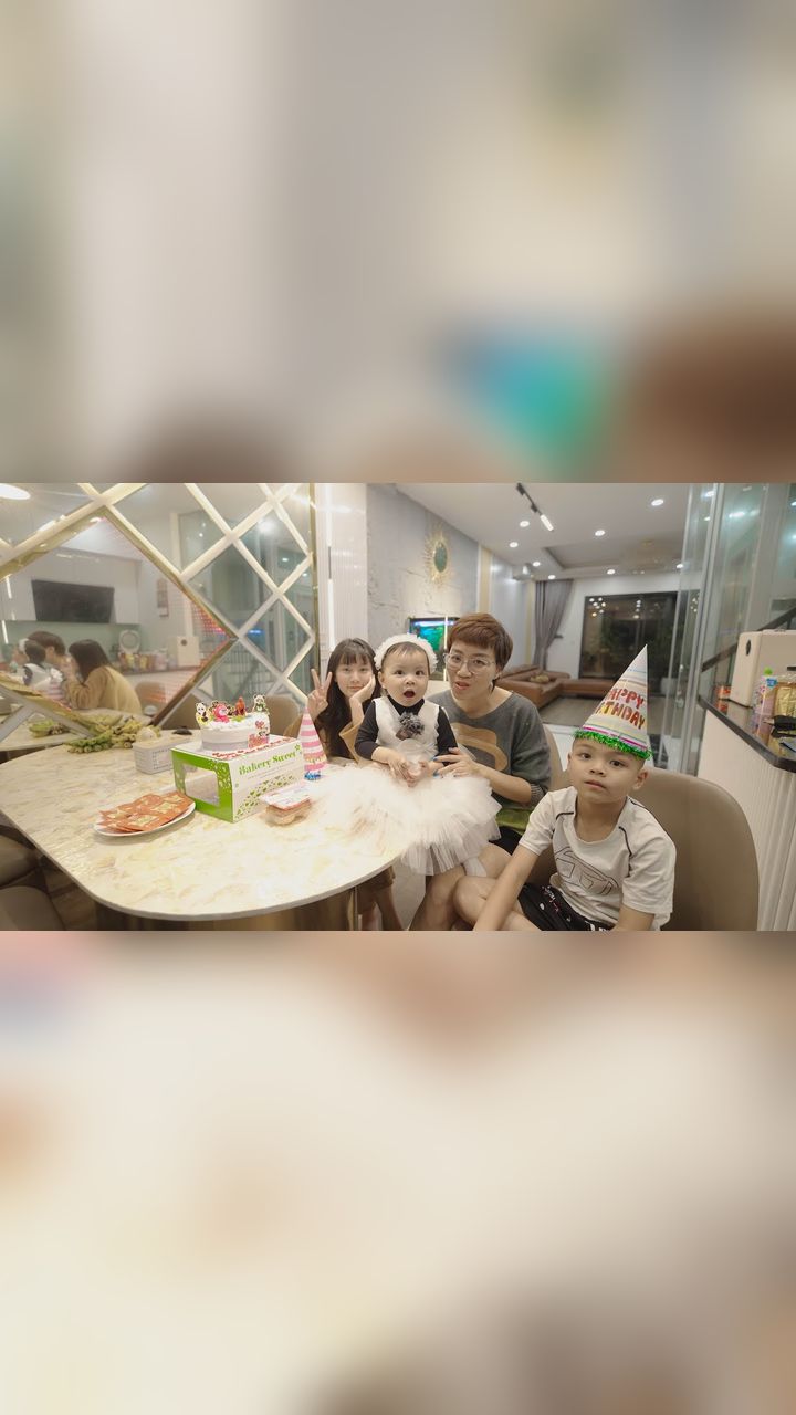 Sinh nhật hai anh em: Gia Bảo 7 tuổi, Quỳnh Anh 2 tuổi