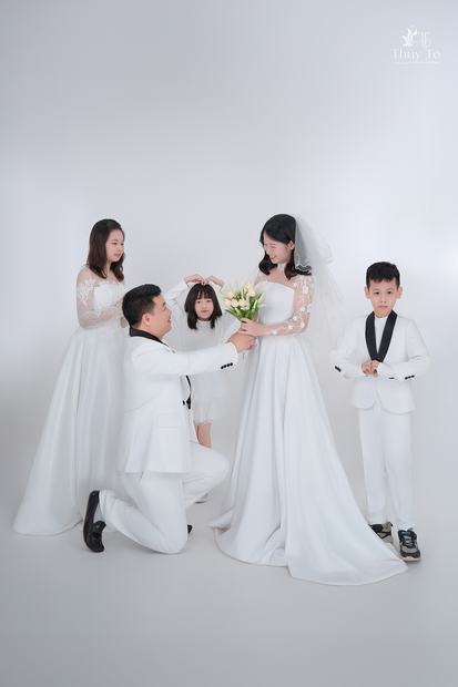 Ảnh kỷ niệm ngày cưới chụp tại Thúy Tô Studio và Grand World Ocean Park 3