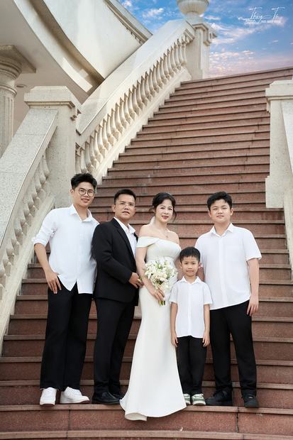 Ảnh kỷ niệm ngày cưới chụp tại Thúy Tô Studio và Grand World Ocean Park 3