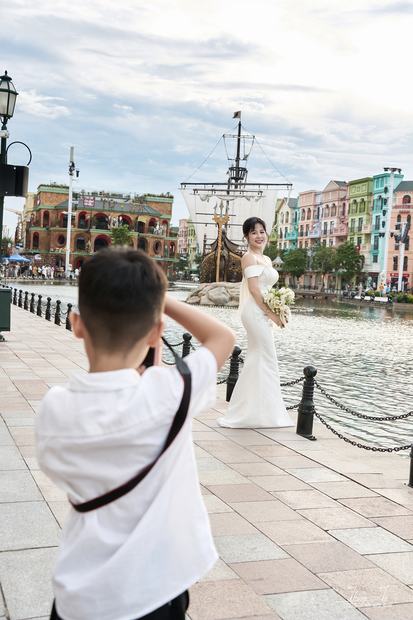 Ảnh kỷ niệm ngày cưới chụp tại Thúy Tô Studio và Grand World Ocean Park 3