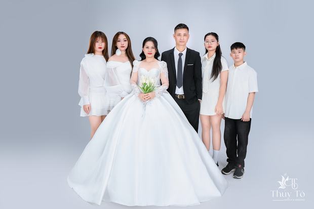 Ảnh kỷ niệm ngày cưới chụp tại Thúy Tô Studio và Grand World Ocean Park 3