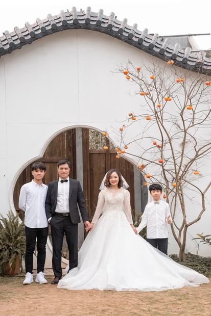 Ảnh kỷ niệm ngày cưới chụp tại Thúy Tô Studio và Grand World Ocean Park 3
