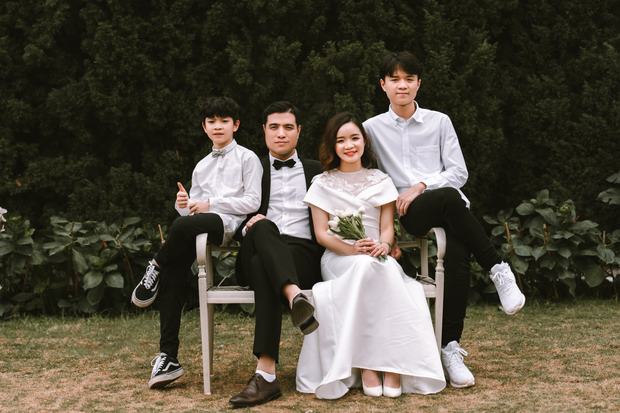 Ảnh kỷ niệm ngày cưới chụp tại Thúy Tô Studio và Grand World Ocean Park 3