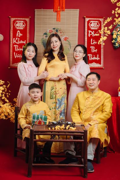 Ảnh gia đình chụp ngoại cảnh tại Vinhomes Ocean Park và Grand World