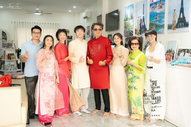 Gia Đình nước ngoài chụp ảnh cùng Thúy Tô Studio, Vinhomes Ocean Park 2