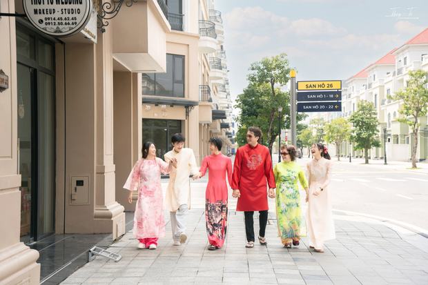 Gia Đình nước ngoài chụp ảnh cùng Thúy Tô Studio, Vinhomes Ocean Park 2